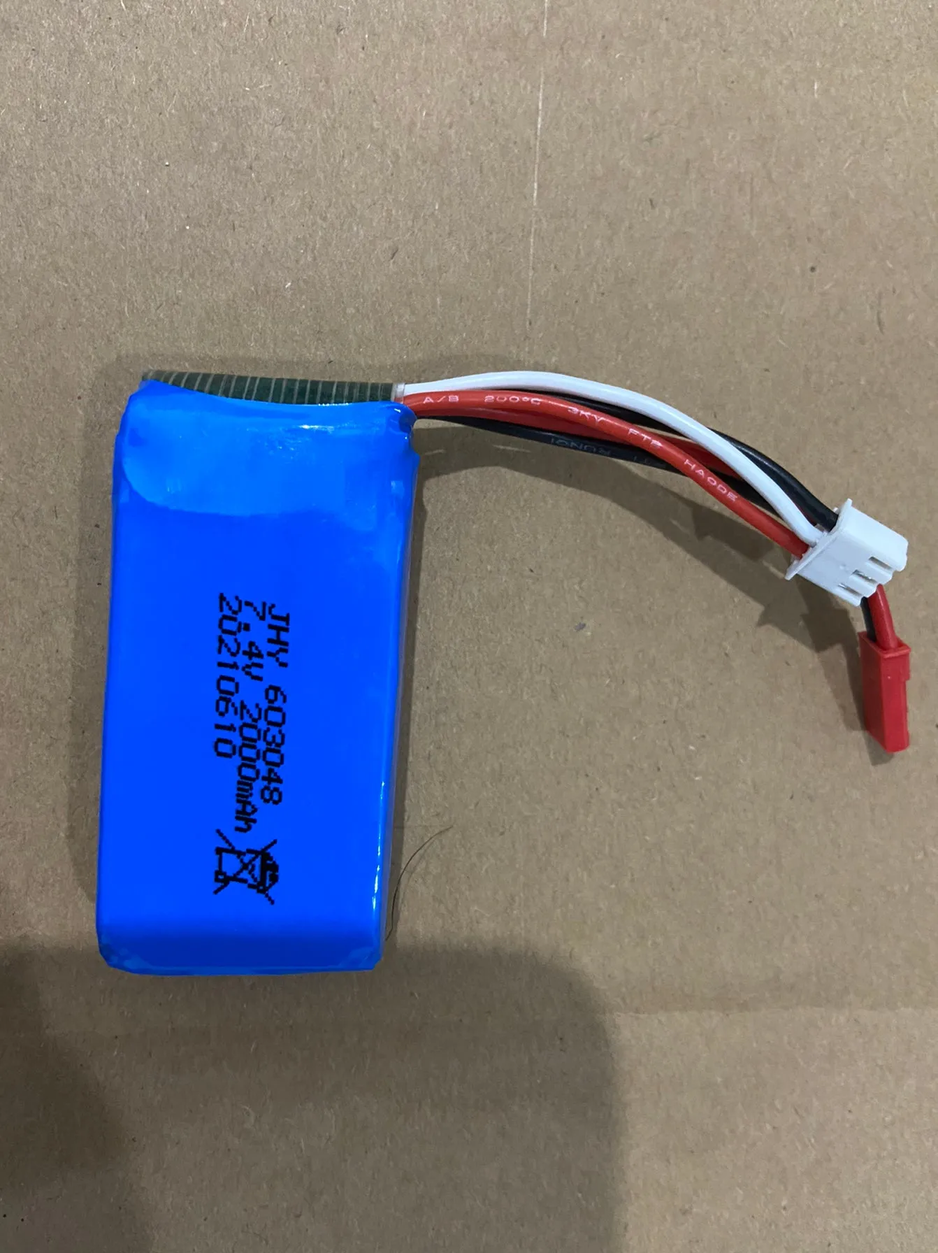 7.4V 1800mAH drone battery with USB charging for GPS pan tilt shock absorption HD aerial drone