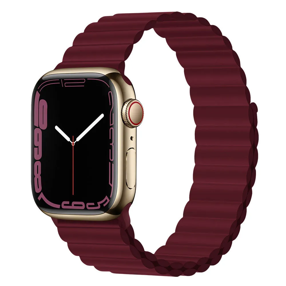 Silicone loop magnetic watch strap in starlight colour compatible with Apple Watch 38mm