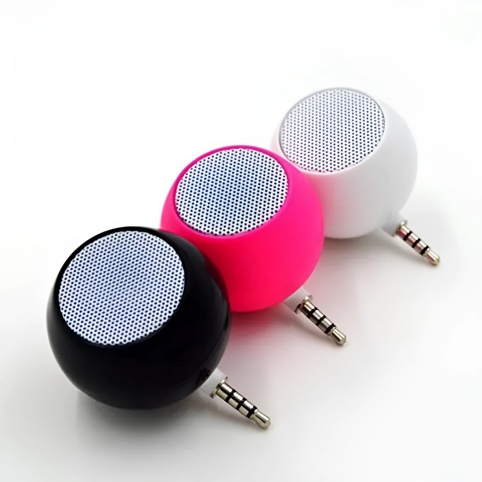 Small inline mobile phone speaker in black, 4.2 cm size, with loud bass and rechargeable battery