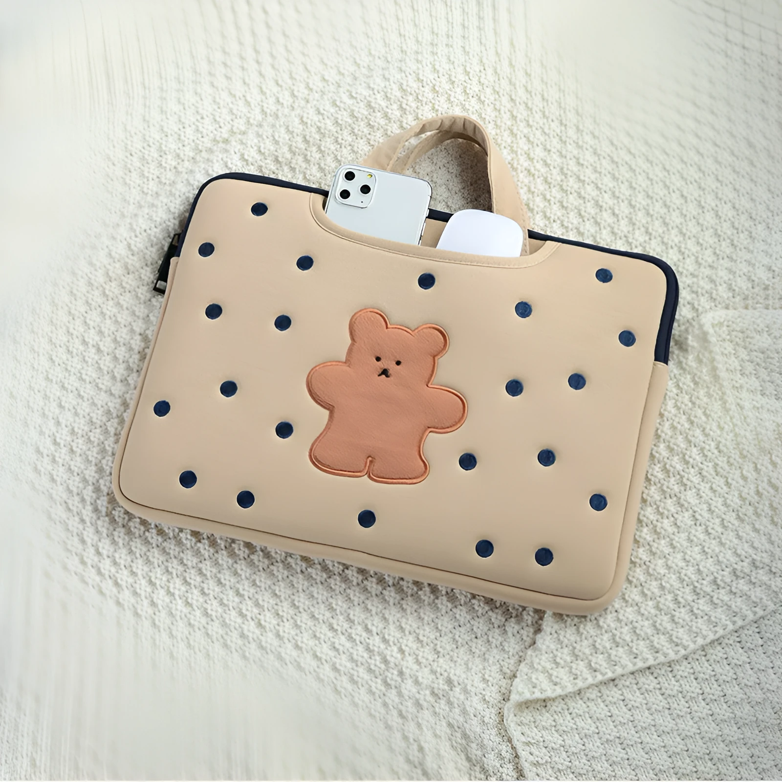 Bear computer bag in nylon with zipper for 11 to 15.6 inch laptops, cartoon pattern, three colour options