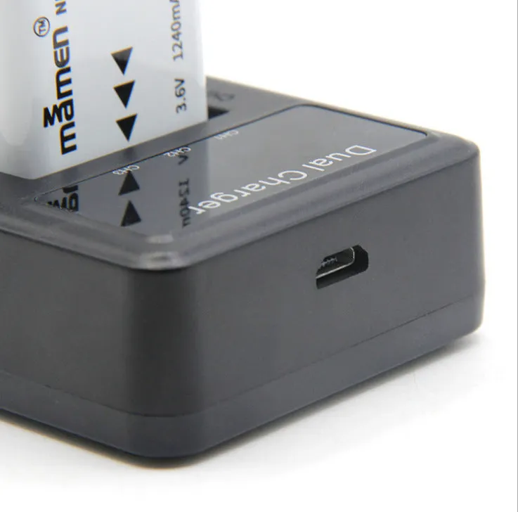 Vertical USB charger for digital camera, black, three slots, Micro-USB input, anti-slip base