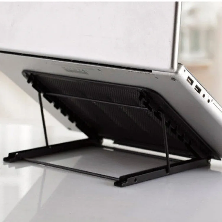 Foldable laptop stand in black iron with semi-circular baffle and non-slip pads on a desk