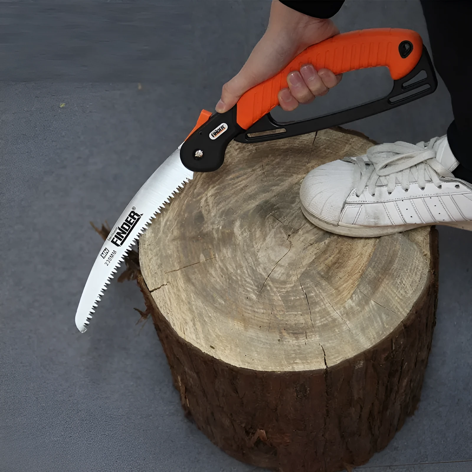 Folding garden saw with a black TPR grip and a metallic 9-inch saw blade, shown both open and closed.