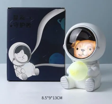 Starry sky projection night light in cute resin animal shapes including a bear, powered by USB or batteries.