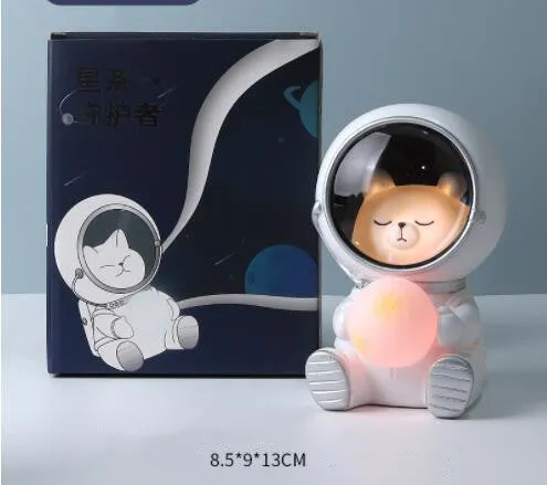 Starry sky projection night light in cute resin animal shapes including a bear, powered by USB or batteries.