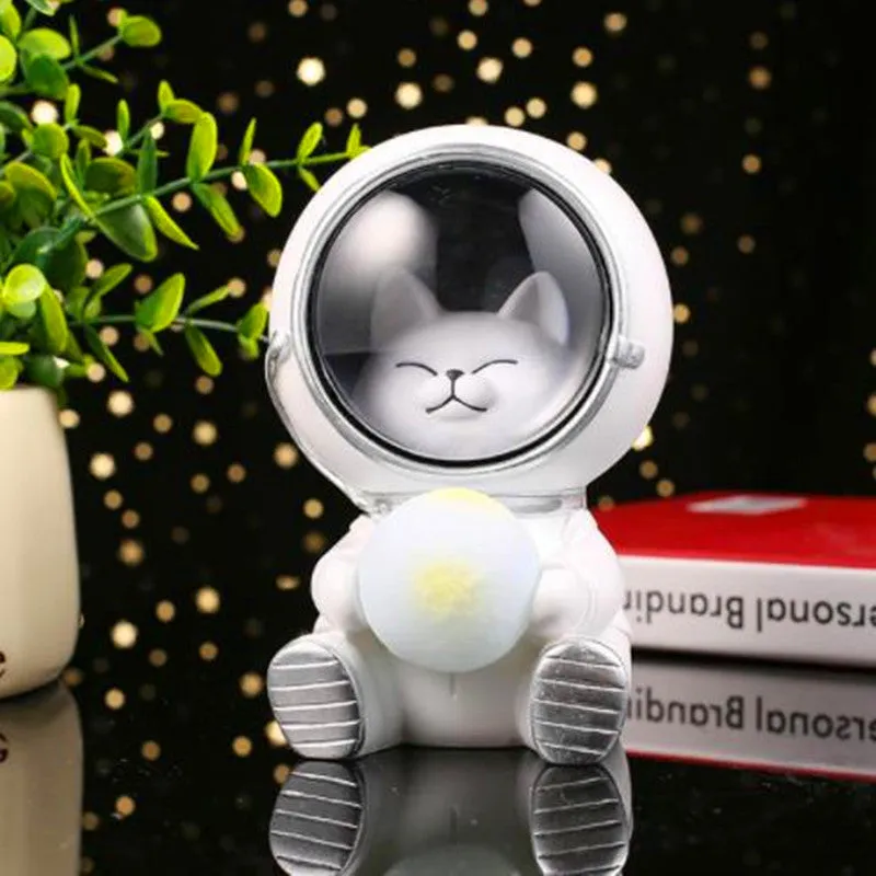Starry sky projection night light in cute resin animal shapes including a bear, powered by USB or batteries.