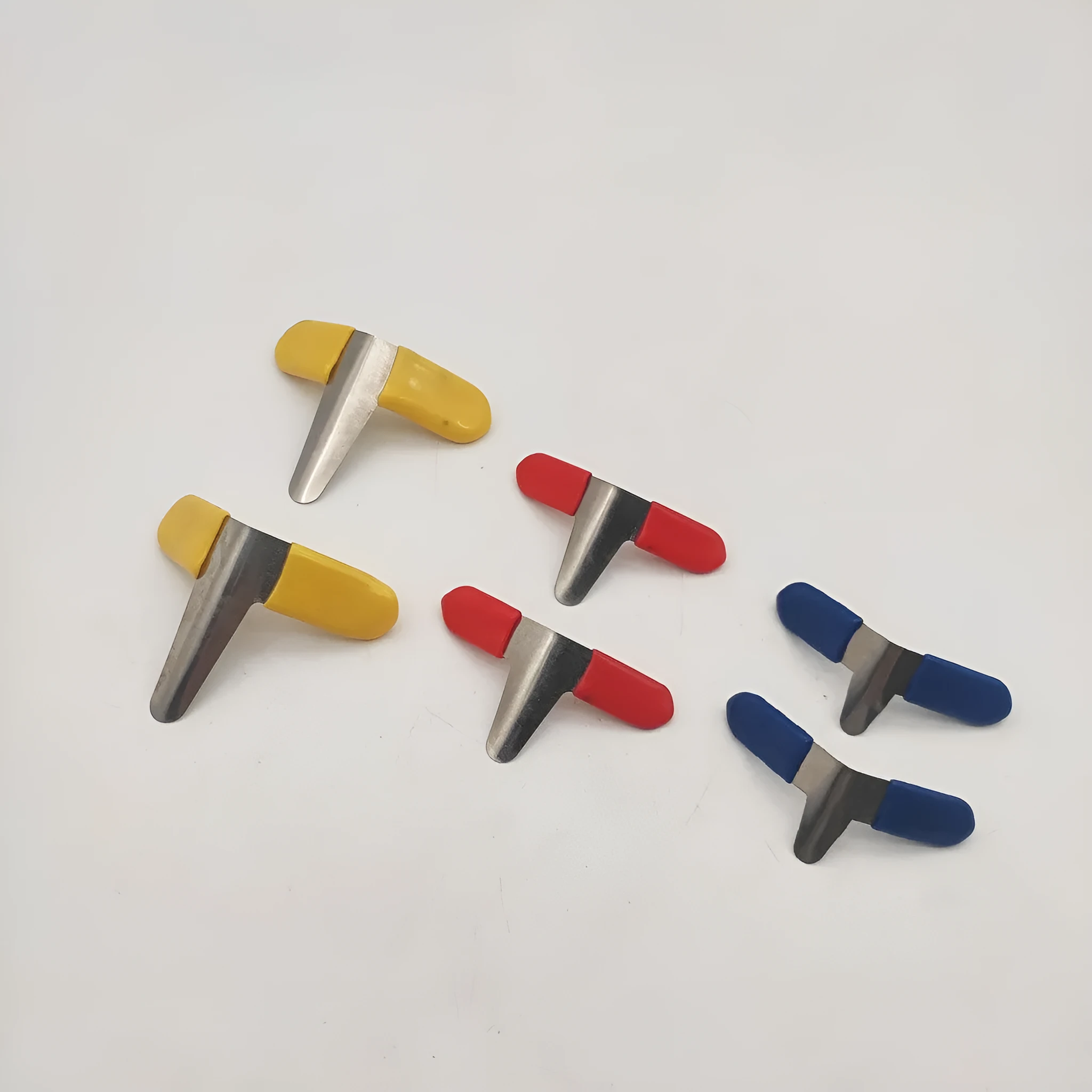 Stainless steel aircraft clips with lock repair function for household hardware applications