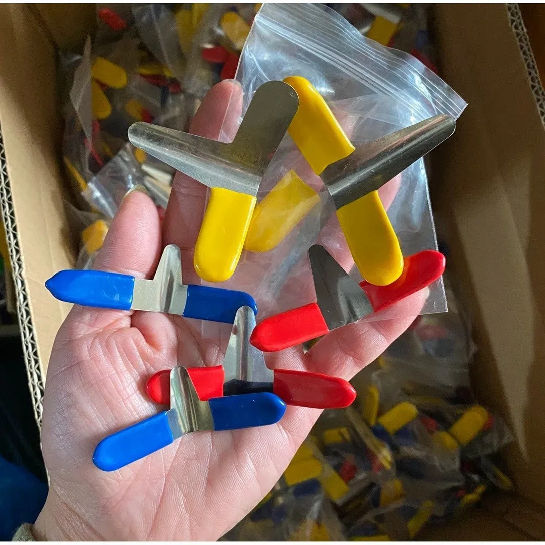 Stainless steel aircraft clips with lock repair function for household hardware applications