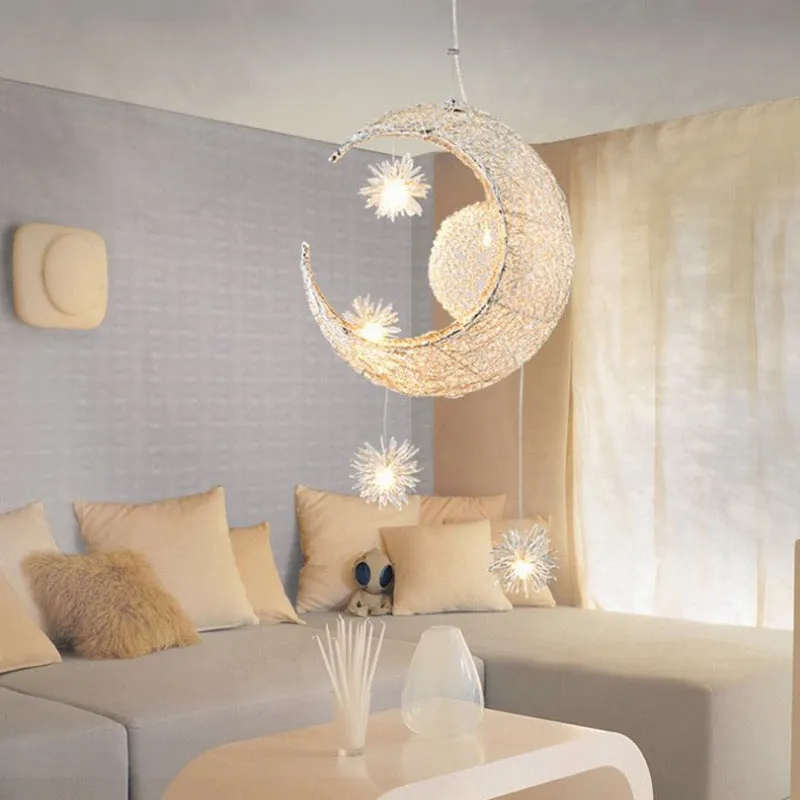 Aluminium wire star moon chandelier with zinc alloy frame and adjustable suspension.