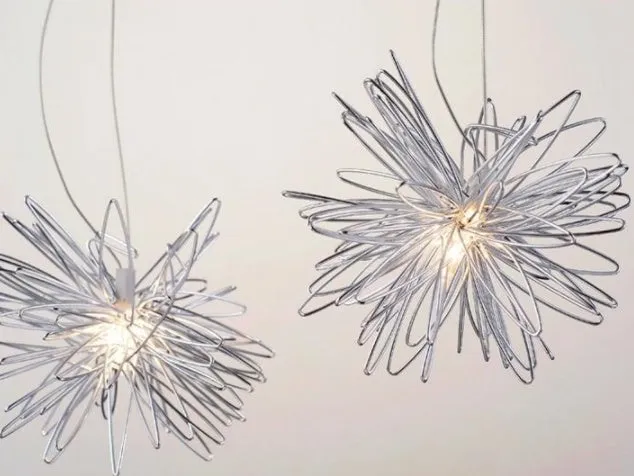 Aluminium wire star moon chandelier with zinc alloy frame and adjustable suspension.
