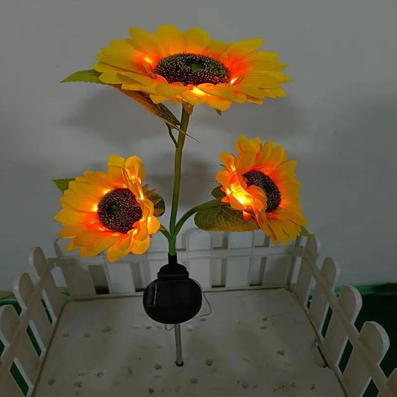 Solar powered colour LED flower-shaped garden light for outdoor courtyards and lawns