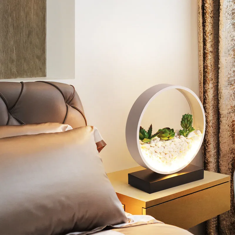 Black creative minimalist table lamp with metal holder and push button switch