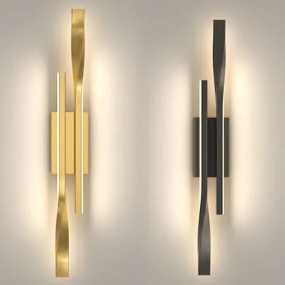 Nordic style 42cm wall lamp in black or gold with three colour light settings