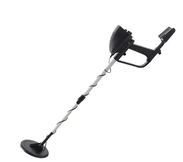 Underground metal detector for beginners with 1 metre range and audible alarm on grass