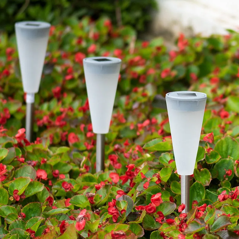 Landscape decorative lantern solar light with plastic housing and LED light source for outdoor garden use