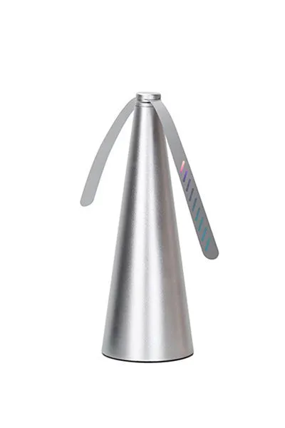 Fly repellent fan with ABS housing, 8.2x8.2x24cm, on a dining table
