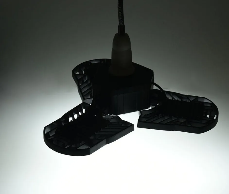 60W 6000 lumen deformable garage light with three adjustable heads, aluminium housing, E27 connector
