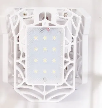 60W 6000 lumen deformable garage light with three adjustable heads, aluminium housing, E27 connector