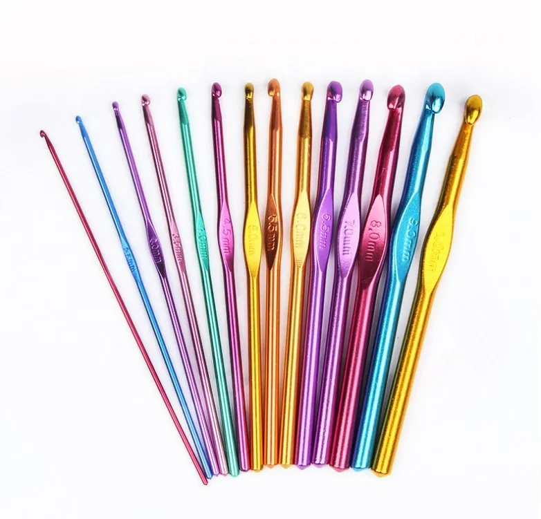 Colored aluminum alloy oxidation crochet set with 14 pieces of aluminium hooks