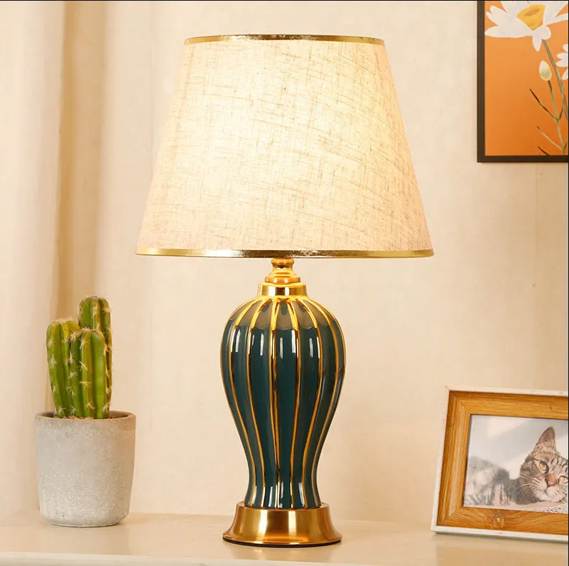 Ceramic table lamp in simple modern style with green diamond pattern and gold edge, bedside lighting use