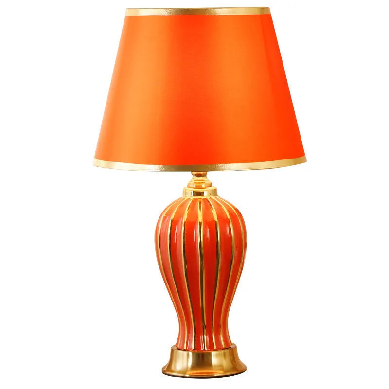 Ceramic table lamp in simple modern style with green diamond pattern and gold edge, bedside lighting use