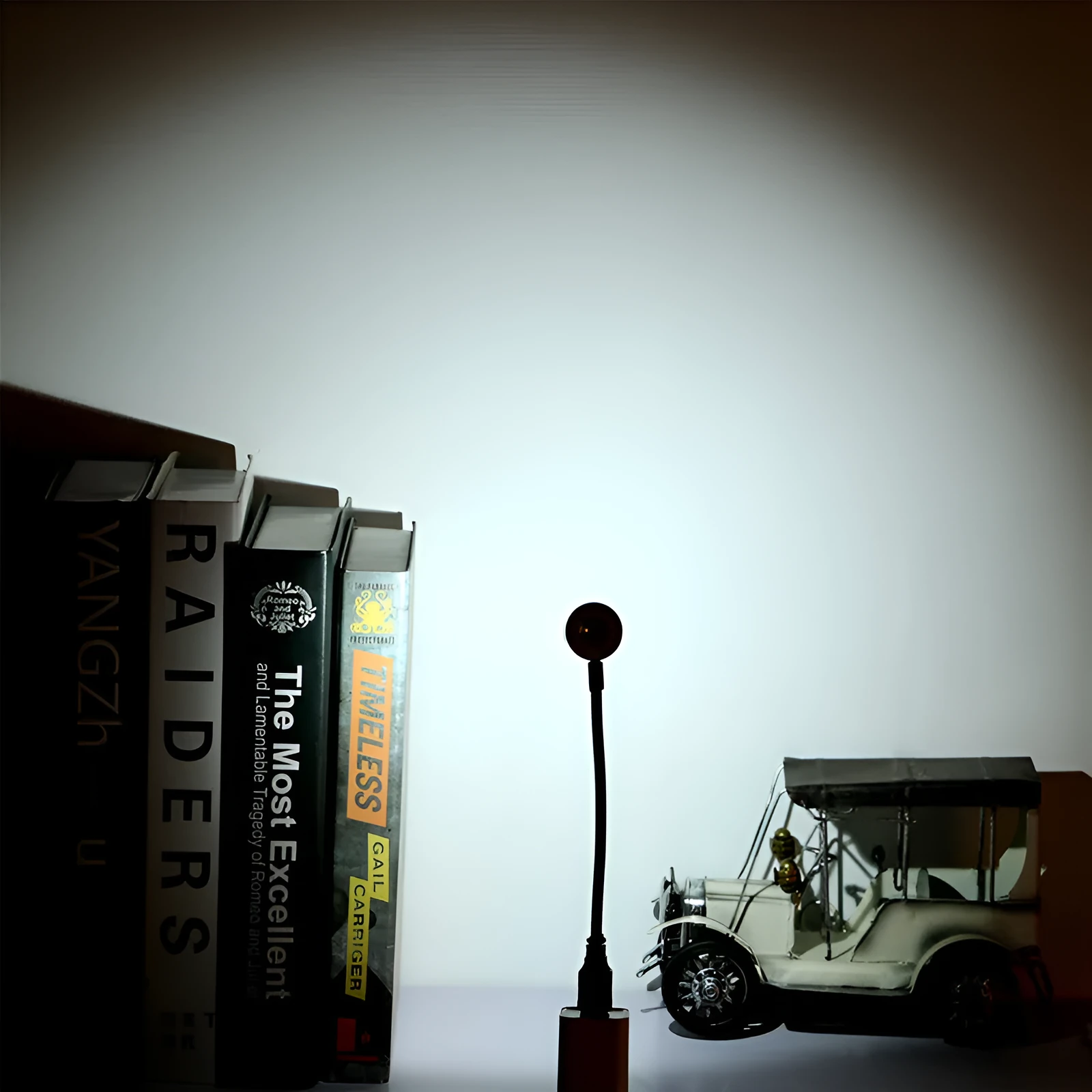 USB plug-in LED night light with projection cartoon design aluminium shade 180mm
