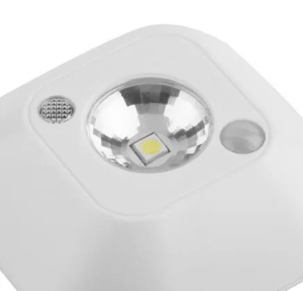 Mini infrared wireless motion sensor night light white LED ceiling battery lamp 7x7x2.4 cm