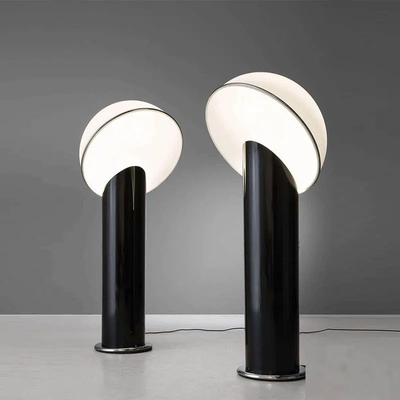 Modern minimalist metal desk lamp 220x600mm on a desk