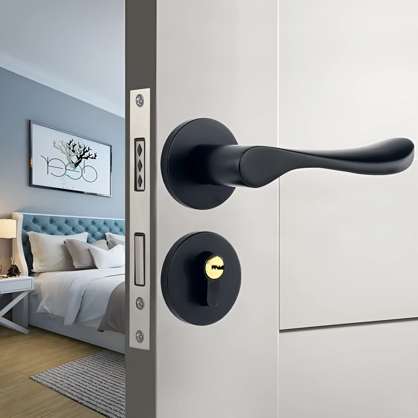 Indoor split magnetic door lock handle for timber doors in aluminum alloy construction