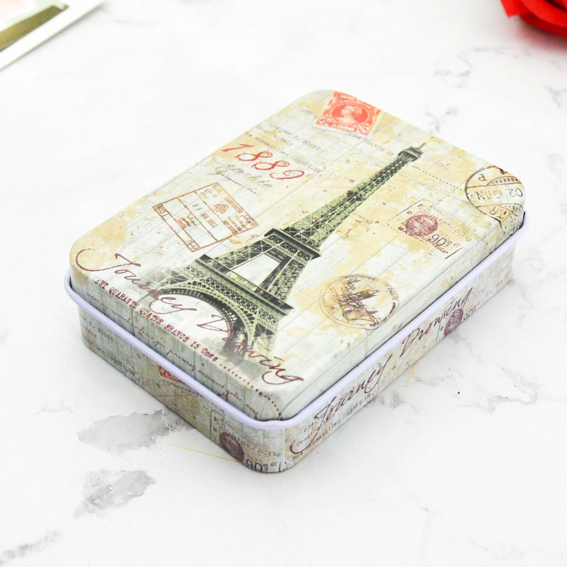 Square tinplate storage box with dimensions 90x65x25mm, available in multiple colours for jewellery and stickers