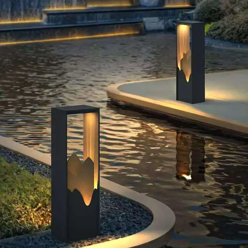 Small Chinese-style solar yard lamp made of stainless steel for garden lighting