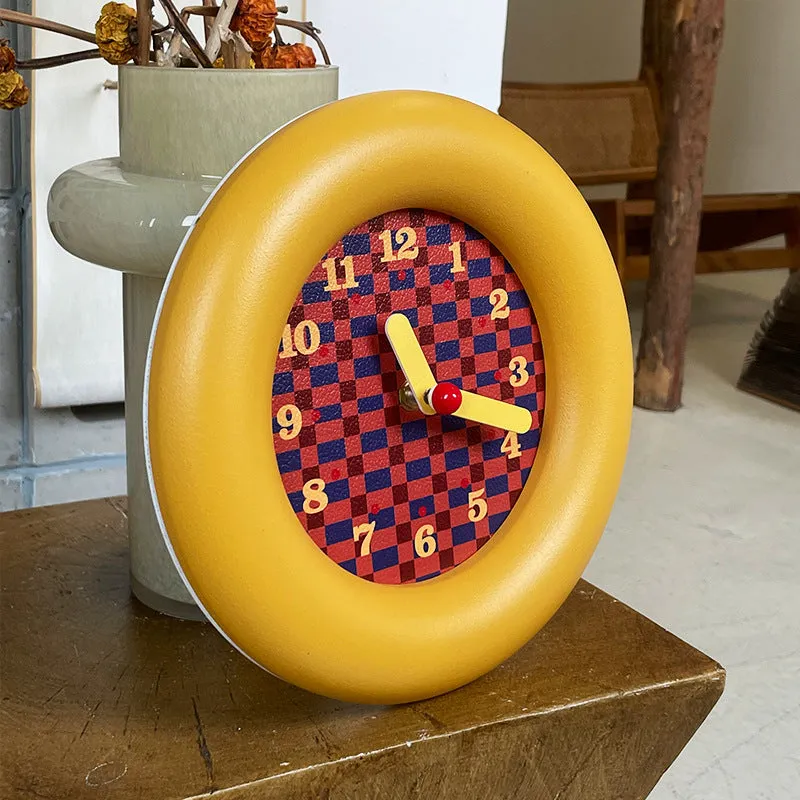 Simple modern Nordic wall clock 25cm diameter with pendulum fat circle face YH6-4 colour
