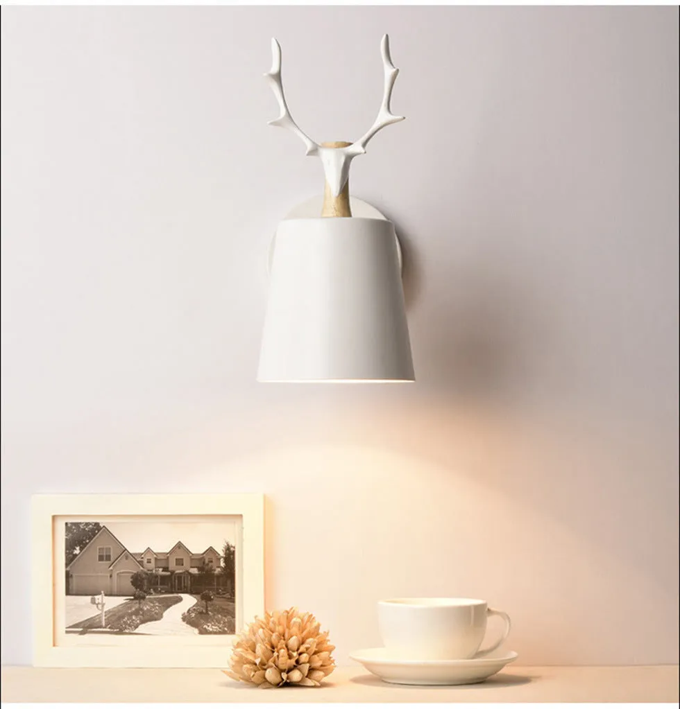 Antler bedside wall lamp black iron and wood 24x29cm modern design
