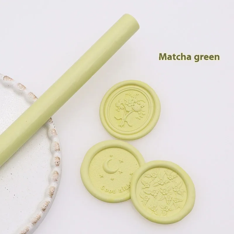 Round wax seal stick 11mm x 13mm in gold colour for envelope sealing with paint gun