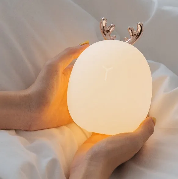 LED cartoon night light in rabbit style showing warm and cold light modes, USB interface, 0.5W power