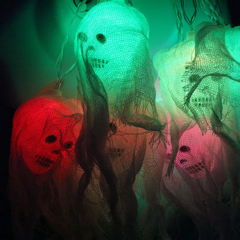 LED Halloween string lights with ghost head and yarn decoration, 10 lights on a 2.5-metre wire, dimmable with IP44 rating