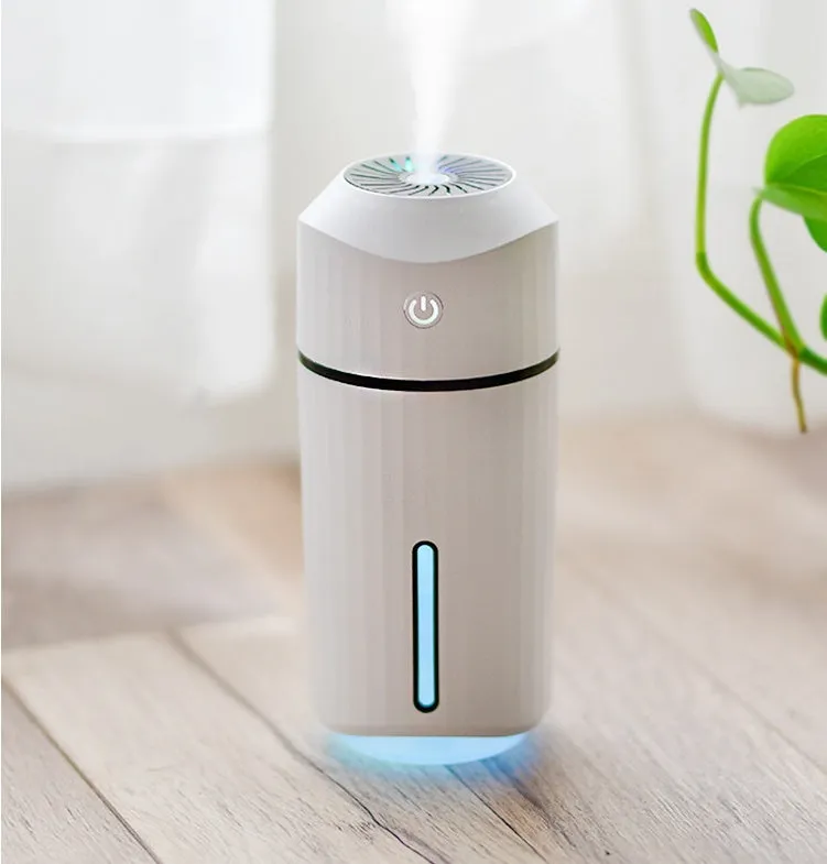 Mini car humidifier white columnar shape with USB cable 320mL