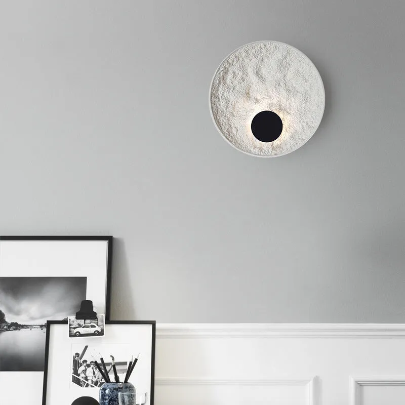 White modern iron wall lamp in 300mm or 500mm size for bedroom.