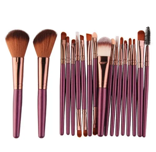 MAANGE 18-piece makeup brush and tool set with fan brushes laid out.