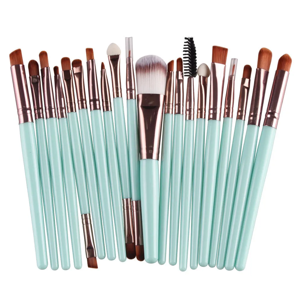 Cosmetic brush kit with nylon bristles and plastic handle, 14cm total length