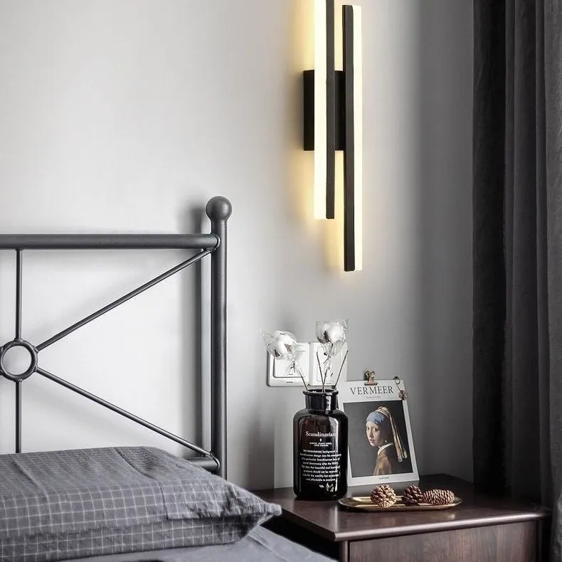 Scandinavian minimalist LED wall light with acrylic lampshade in black or gold finish