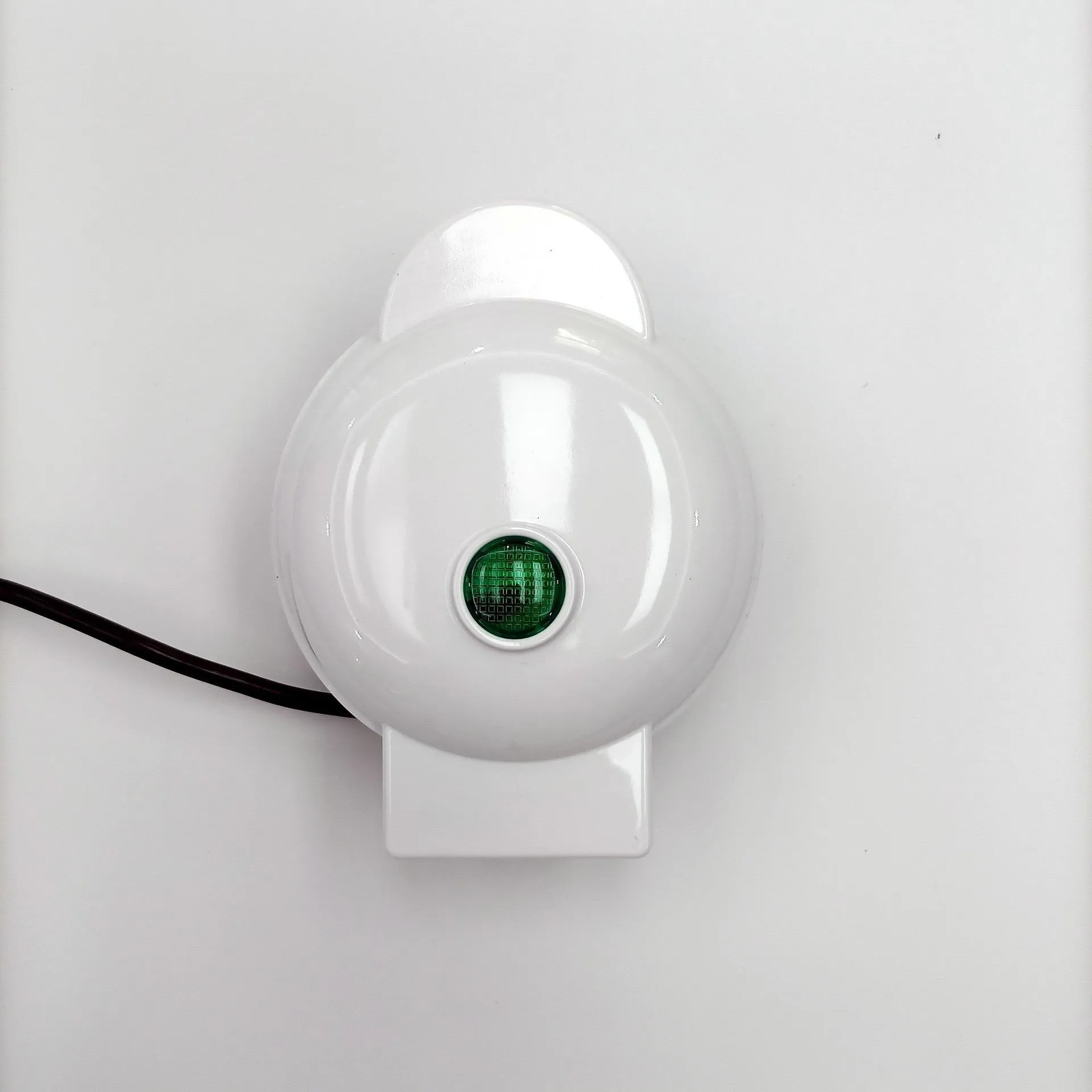 Mini waffle machine in white, 16.5cm, with electric heating, for making waffles and pancakes