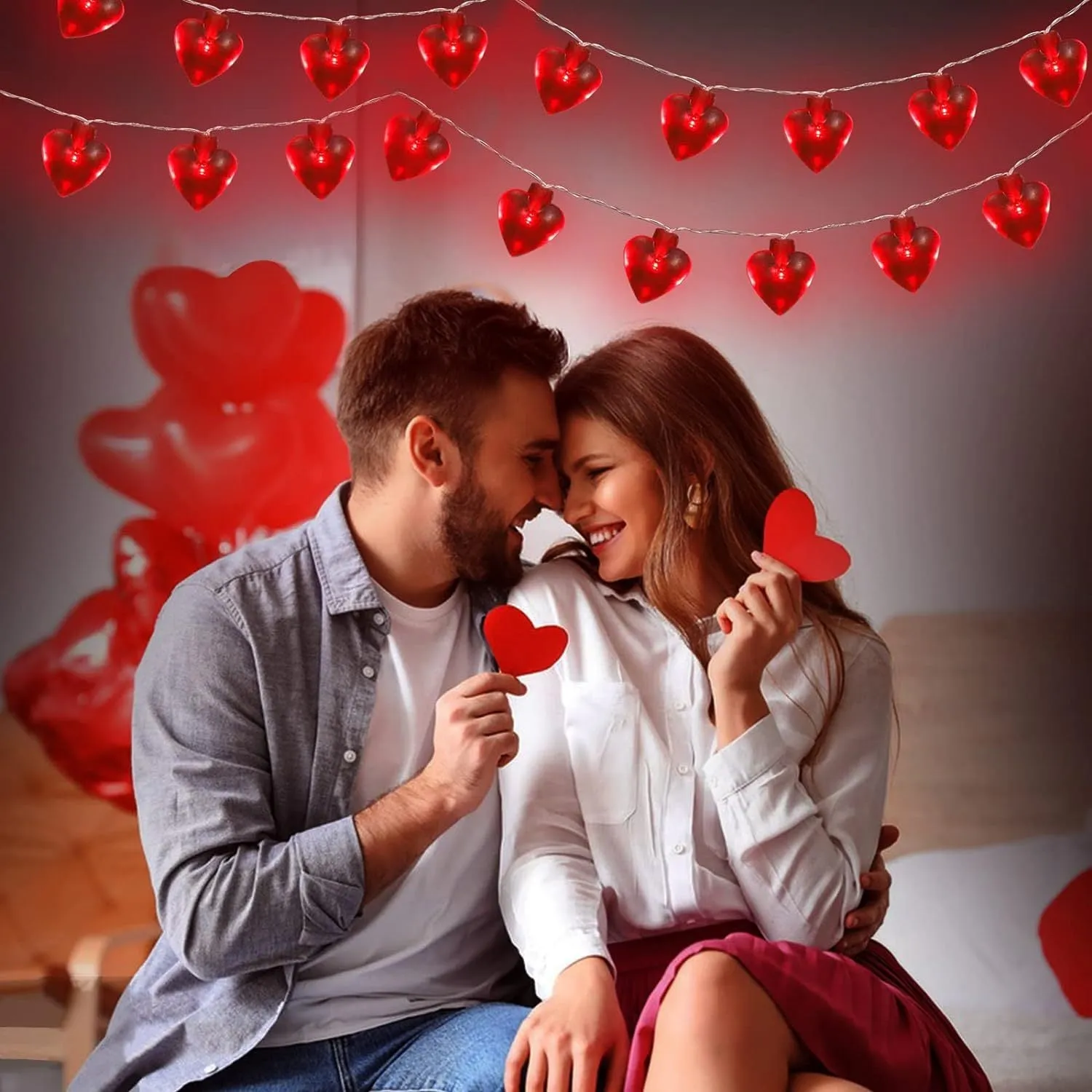 Love Lamp LED string lights with red plastic lamps, battery operated, IP43 rated, 2800 lumens