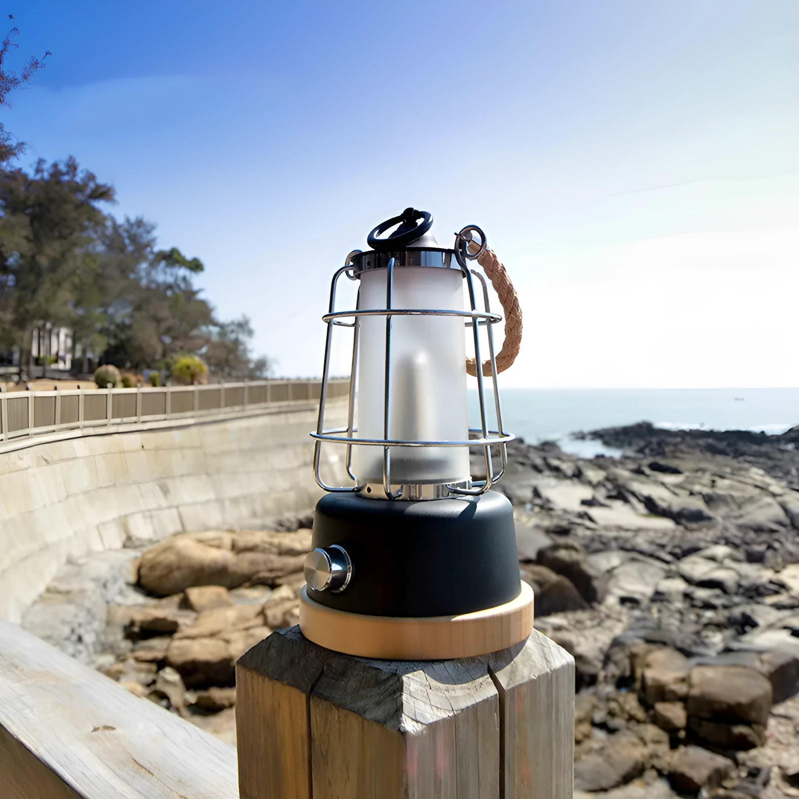 Retro horse lantern portable atmosphere light in black with LED and knob switch