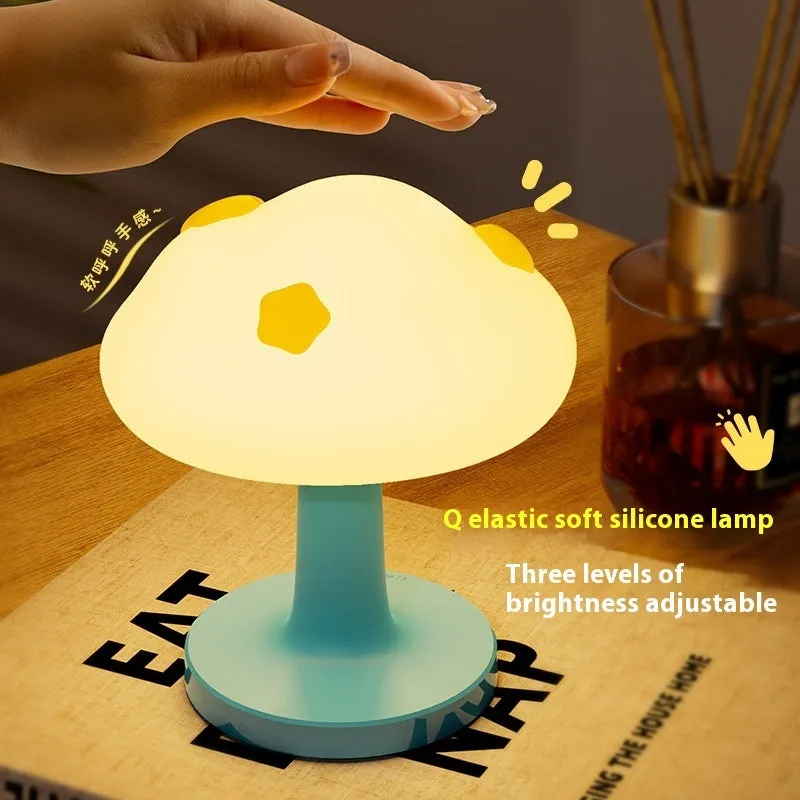 USB charging creative cloud silicone pat lamp in flower shape, cloud night light basic style