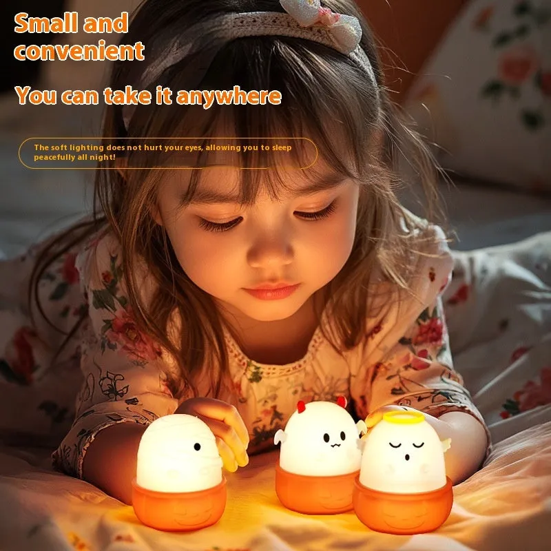 Small USB-charged silicone night lamp with warm light, 87.8x72mm, children's bedroom design