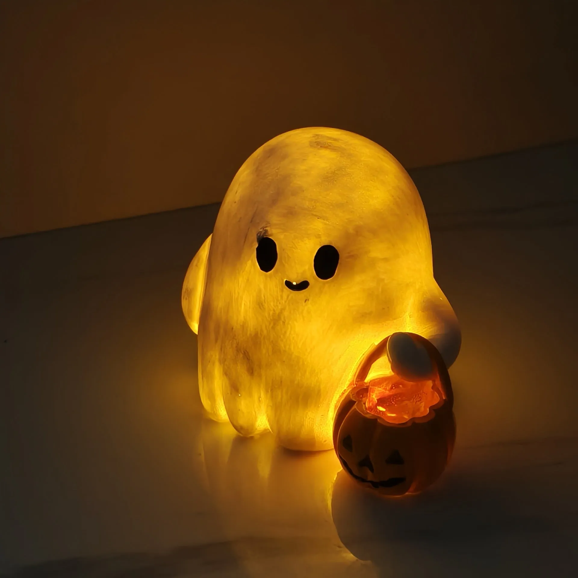 Cute ghost pumpkin desktop ornament made from resin and plastic, non-luminous version