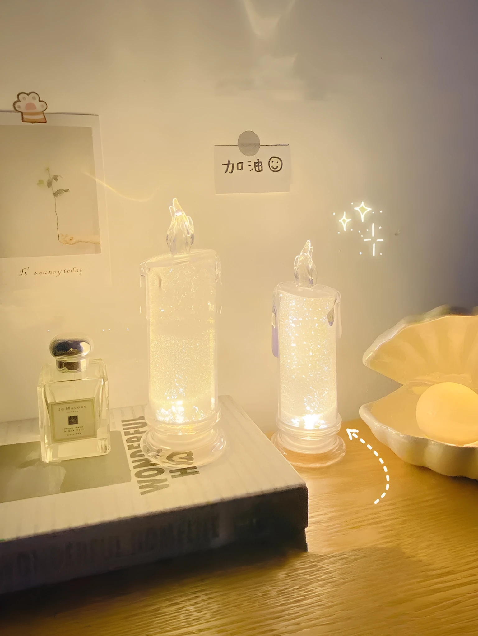 LED bedside lamp with optional message board designs including bear shape and square formats