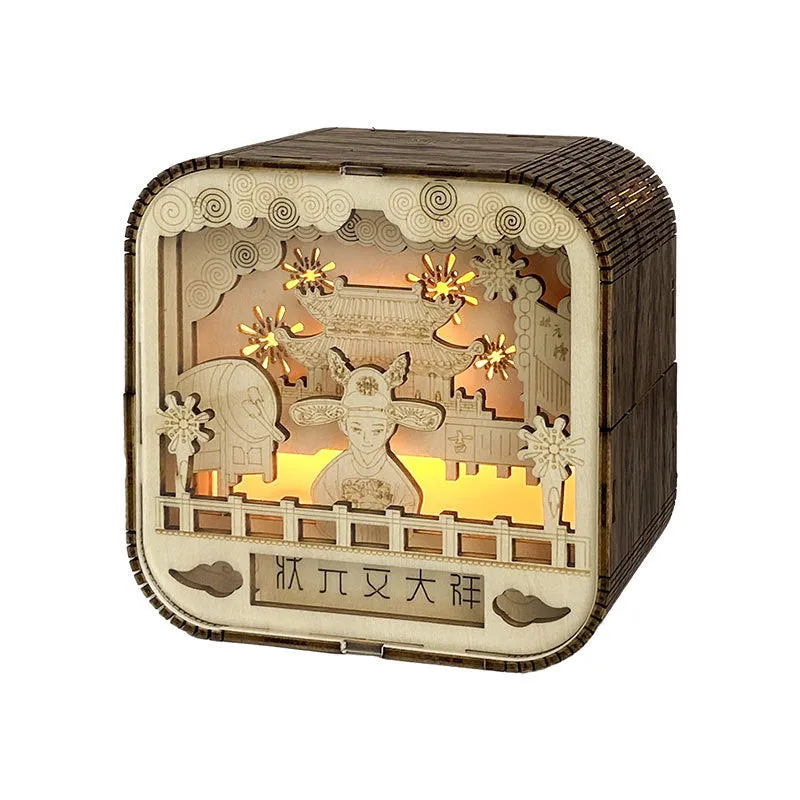 Wood carving lamp with geometric stereo design, wentianxiang pattern, 90x90x50mm, battery-powered night light
