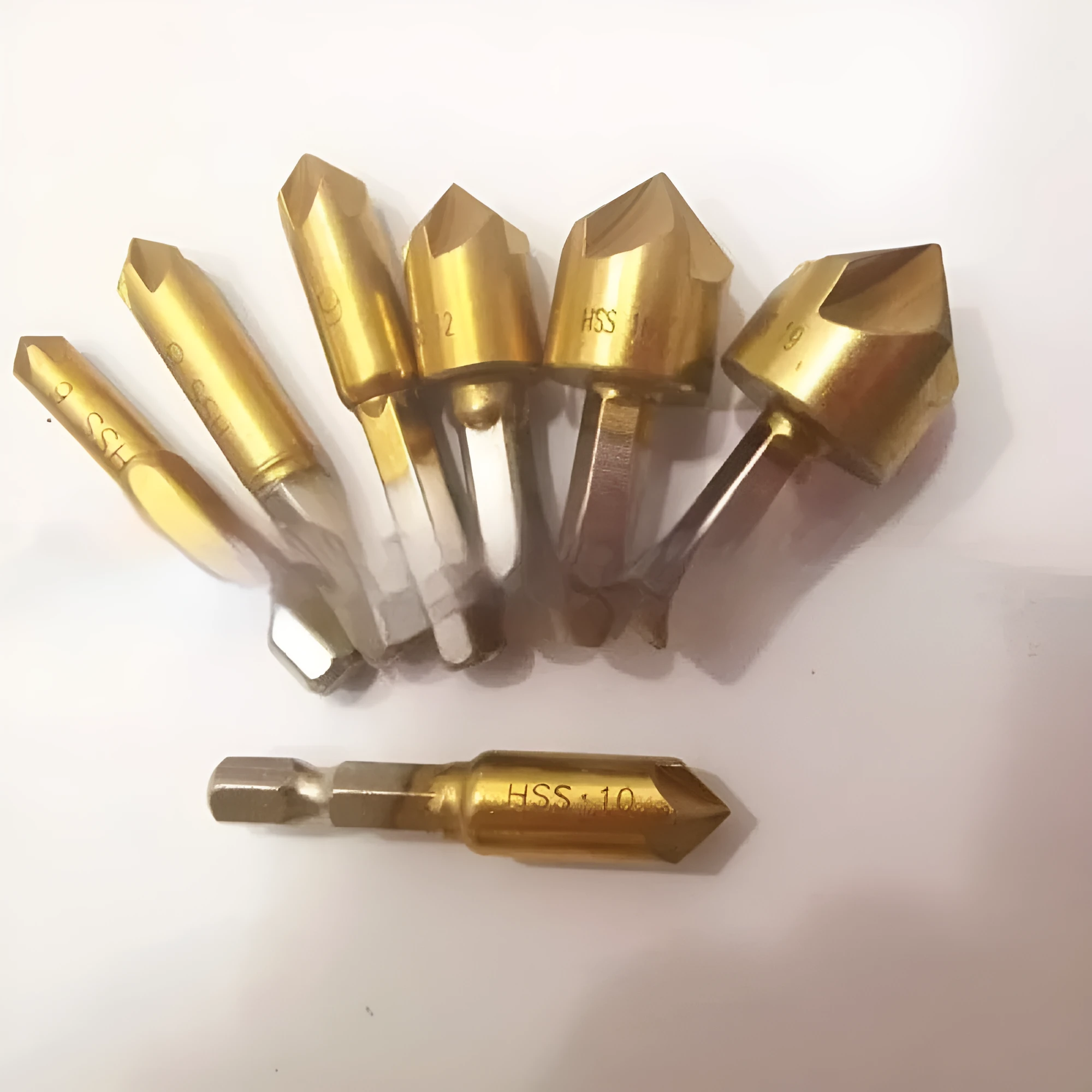 Titanium-plated high carbon steel five-blade chamferer six-piece set for woodworking holes sizes 6-19 mm
